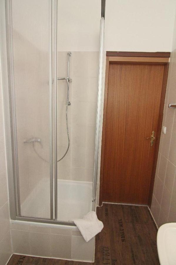 Hotel Kapitaenshaus-Lassen-Zimmer-Amistad Westerland Zewnętrze zdjęcie